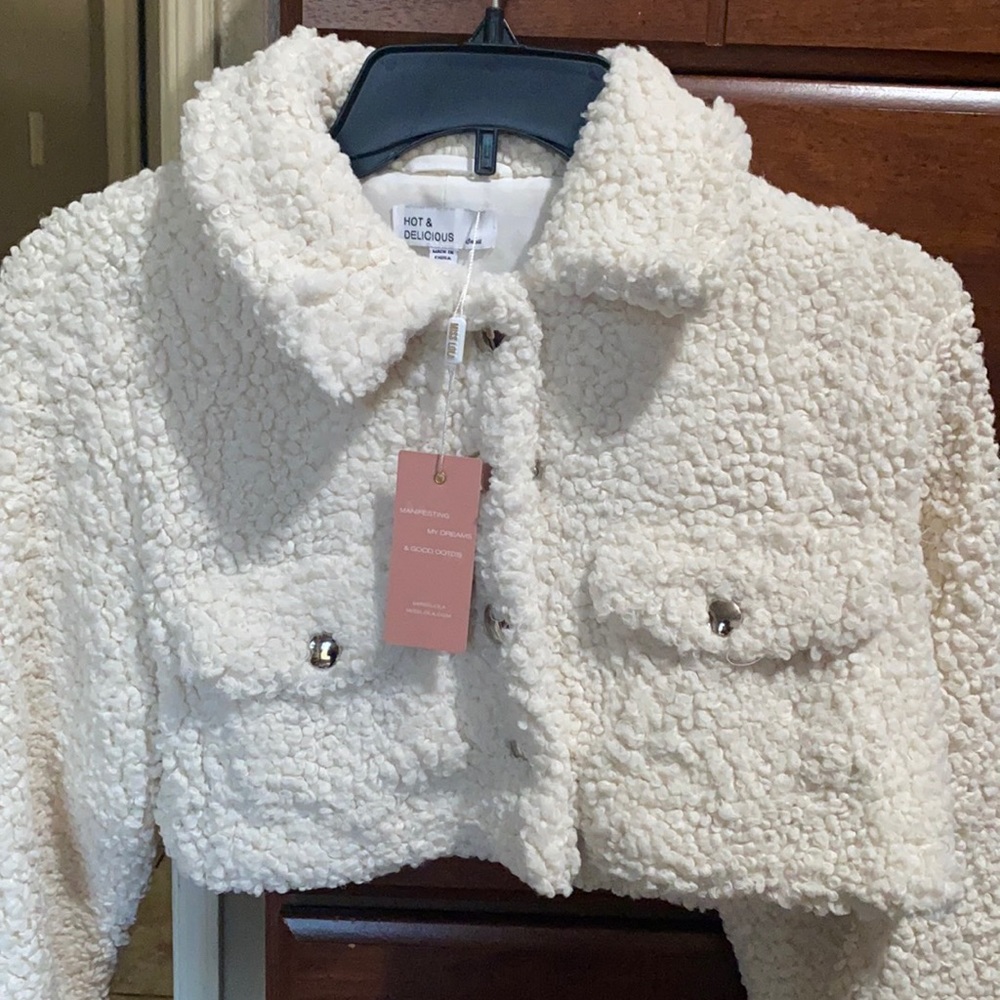 Miss Lola cropped jacket